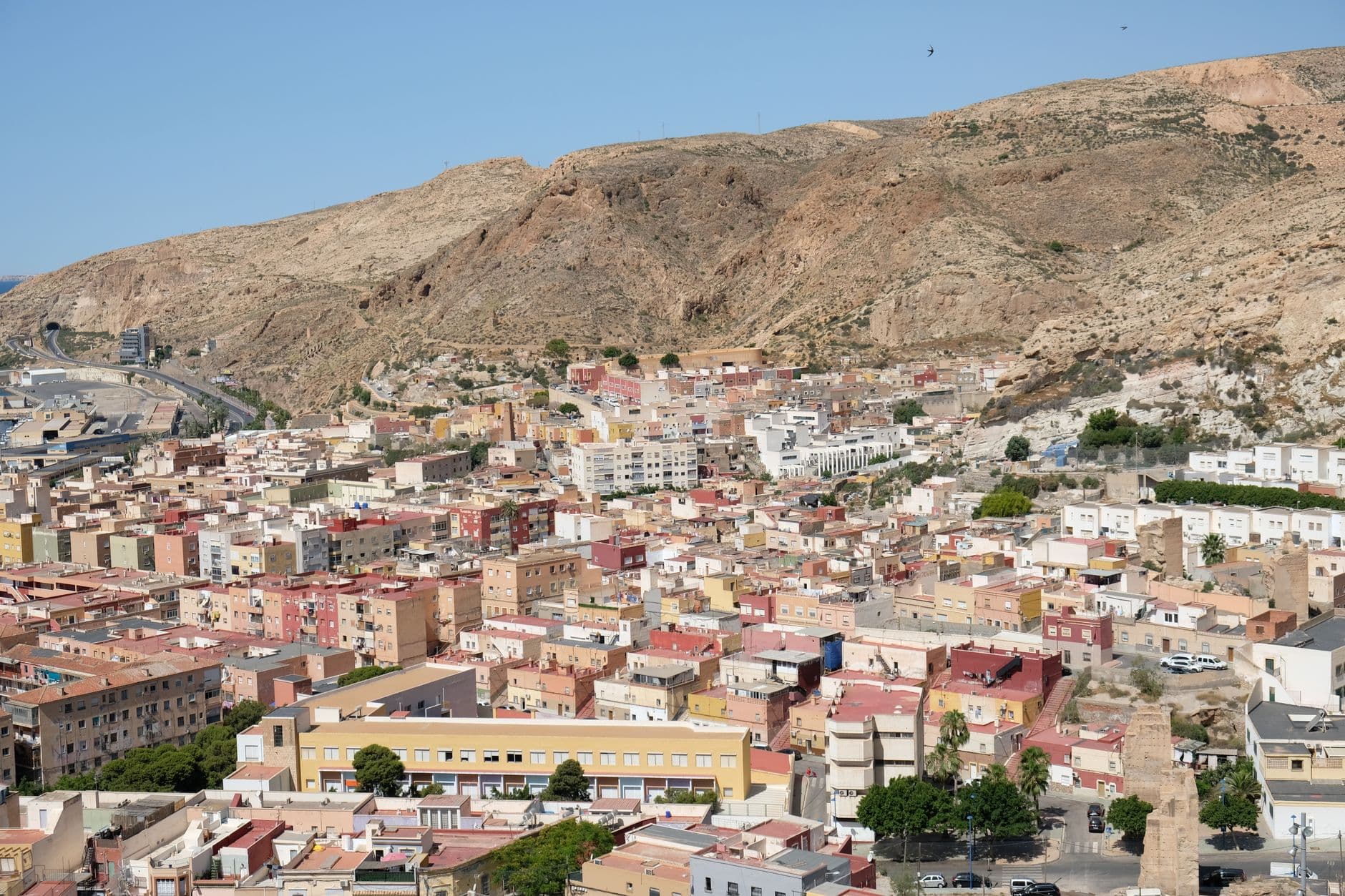 Vue aérienne de la ville d'Almería, point de départ vers Tabernas