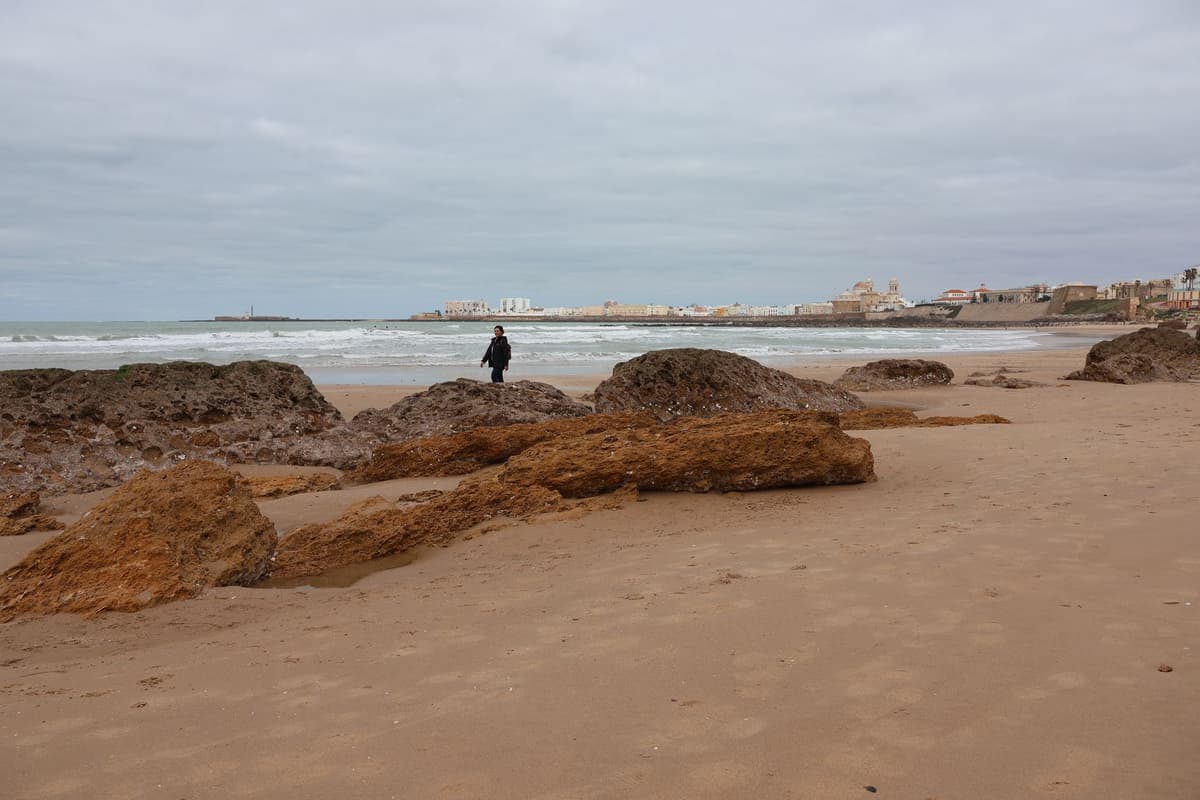 Plage de La Caleta et vieille ville de Cadix